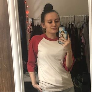 red and white quart sleeve top